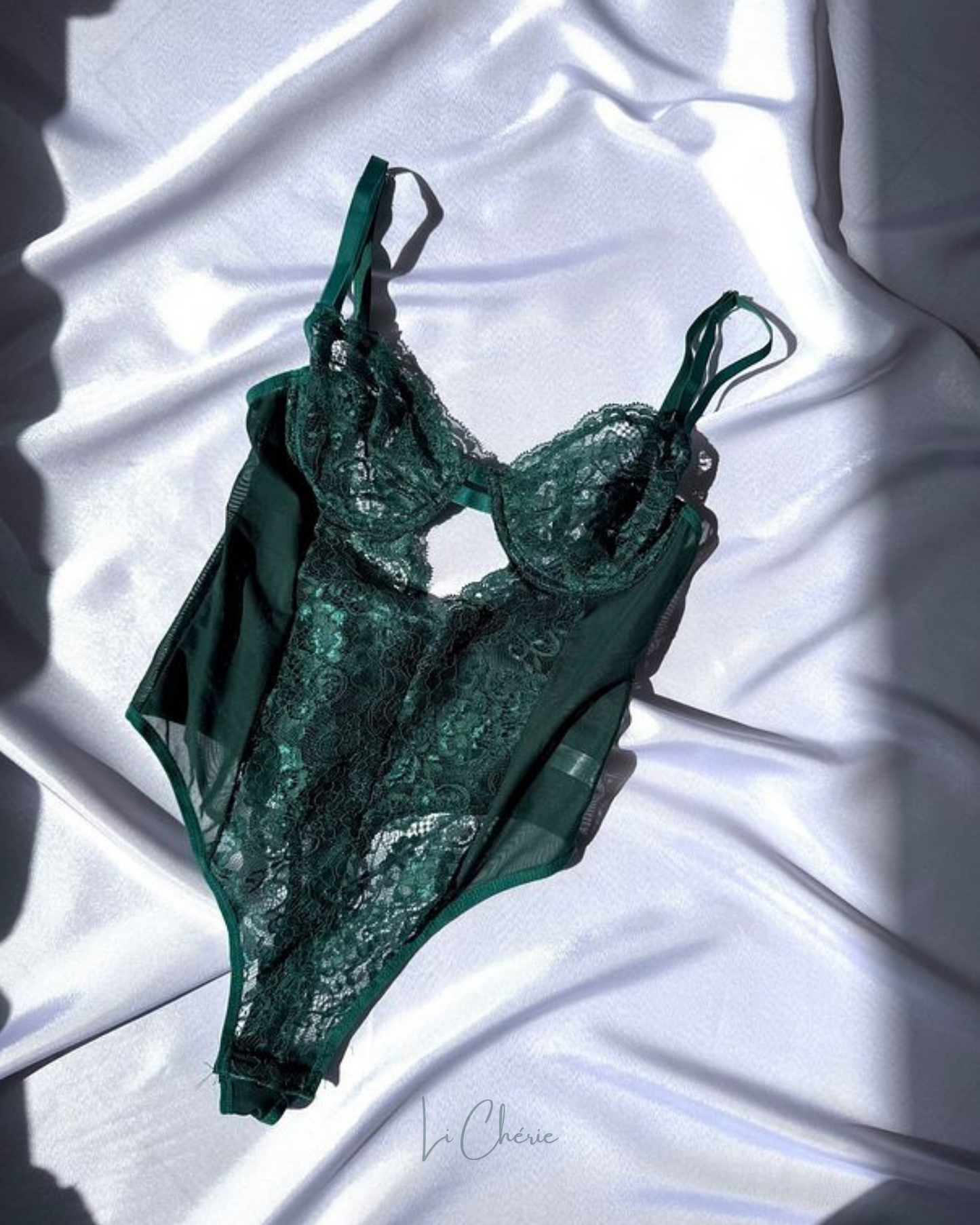 ÉTOILE VERTE BODYSUIT