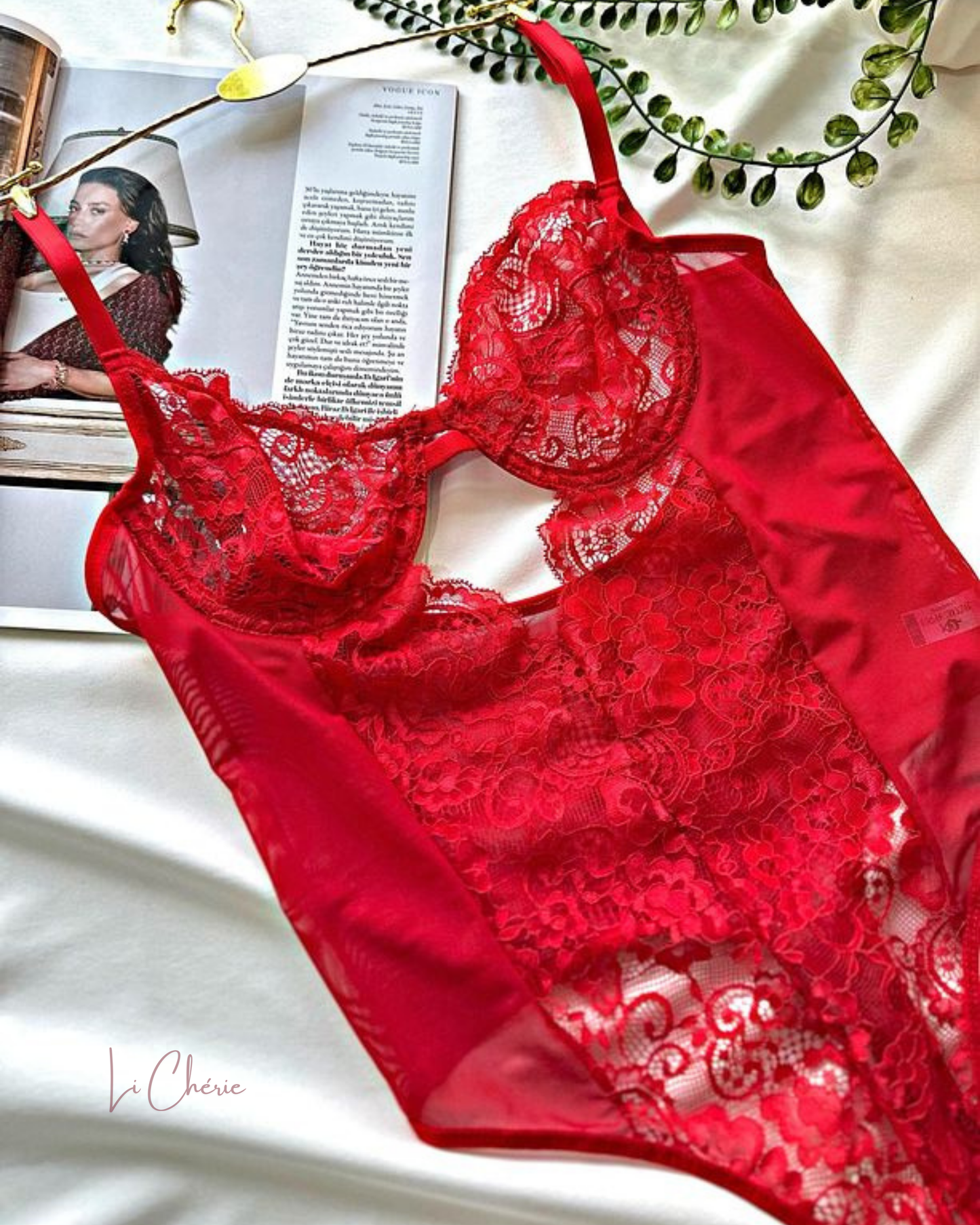 ROUGE ÉTOILE BODYSUIT